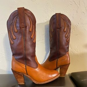 Vintage Frye Rare 2 Toned Cowgirl Boots 8